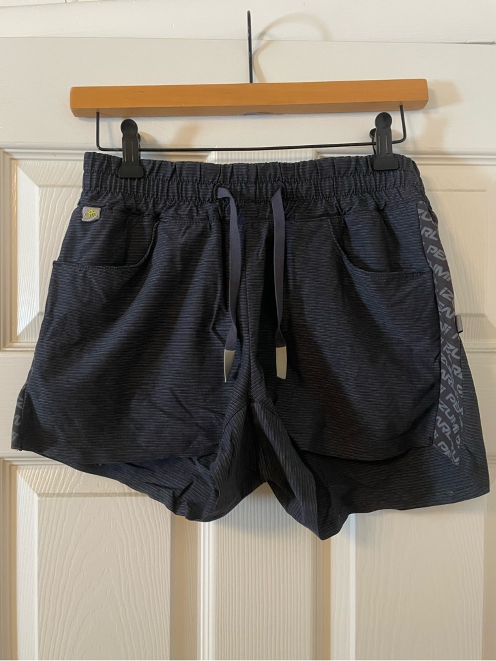 Pearl Izumi Women’s Scape Activewear shorts